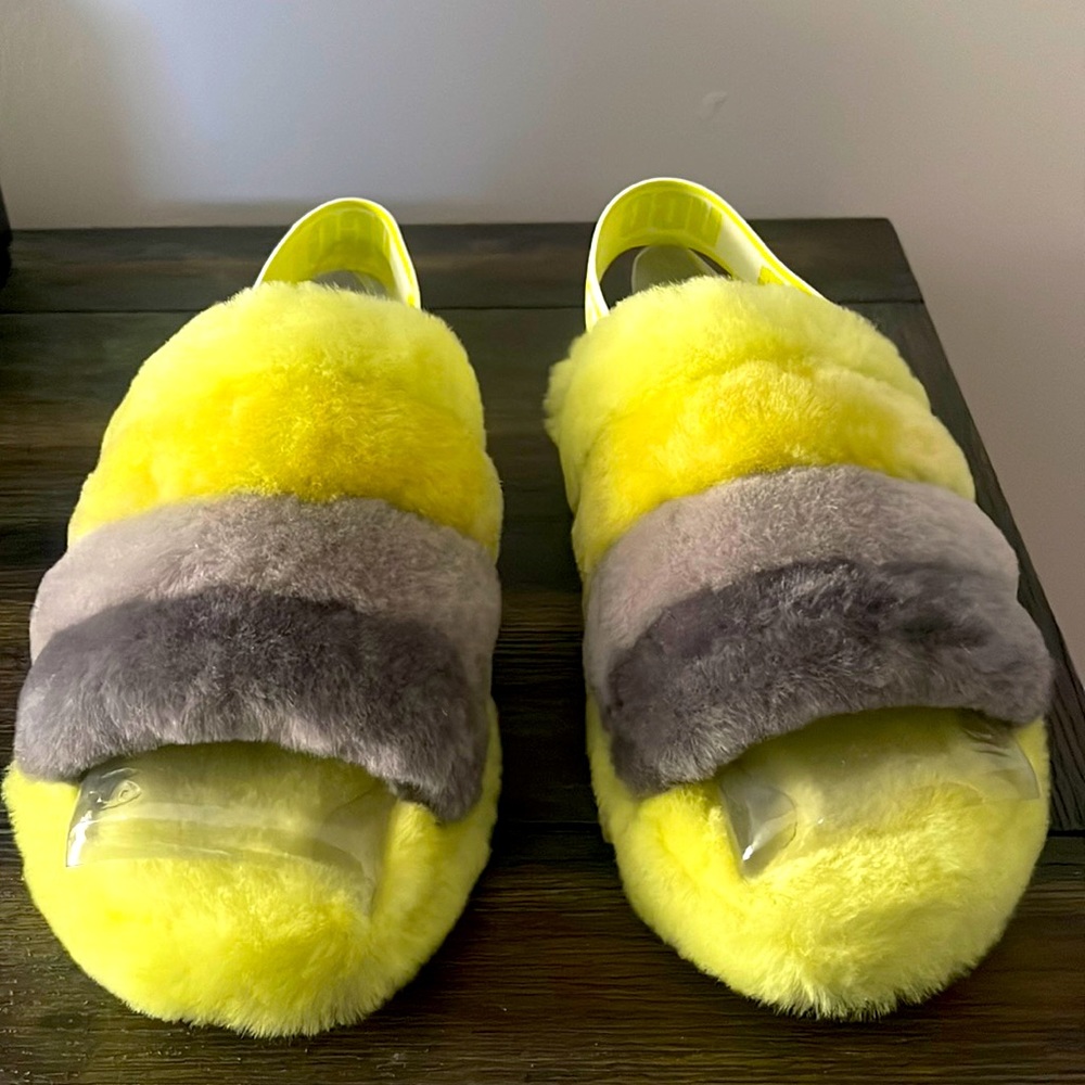 UGG Women’s Fluff Yeah Slide Slipper